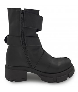 Bandage Boots In Black